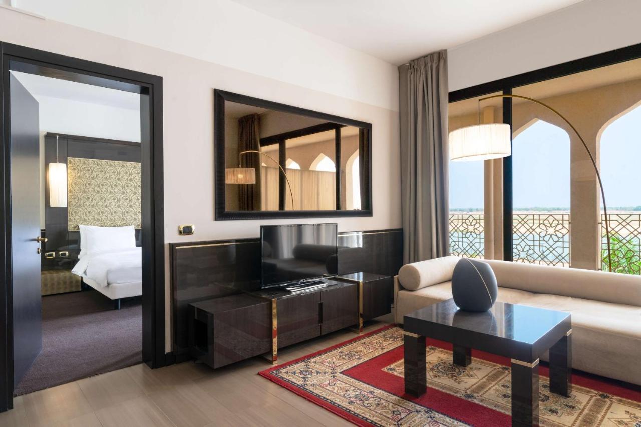 Radisson Blu Hotel NʼDjamena Exterior foto